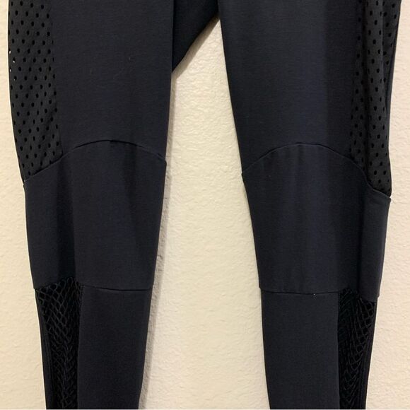 ADIDAS Leggings Women’s Medium Black Mesh Side Panels. - Picture 7 of 16